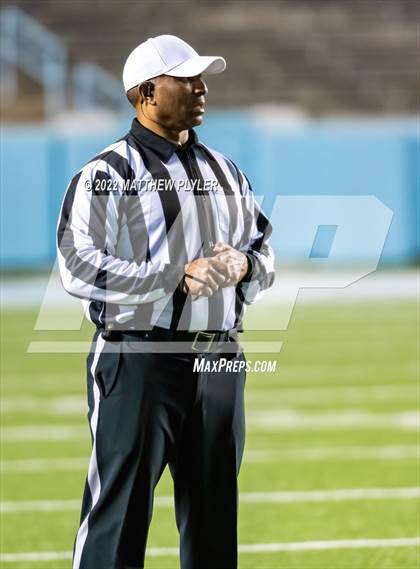 Thumbnail 1 in New Bern vs. Grimsley (NCHSAA 4A Final) (1 of 2 - the Game) photogallery.
