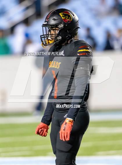 Thumbnail 2 in New Bern vs. Grimsley (NCHSAA 4A Final) (1 of 2 - the Game) photogallery.