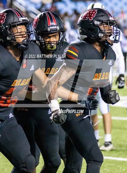 Thumbnail 1 in New Bern vs. Grimsley (NCHSAA 4A Final) (1 of 2 - the Game) photogallery.
