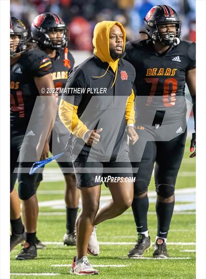 Thumbnail 2 in New Bern vs. Grimsley (NCHSAA 4A Final) (1 of 2 - the Game) photogallery.
