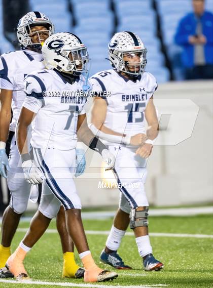 Thumbnail 3 in New Bern vs. Grimsley (NCHSAA 4A Final) (1 of 2 - the Game) photogallery.