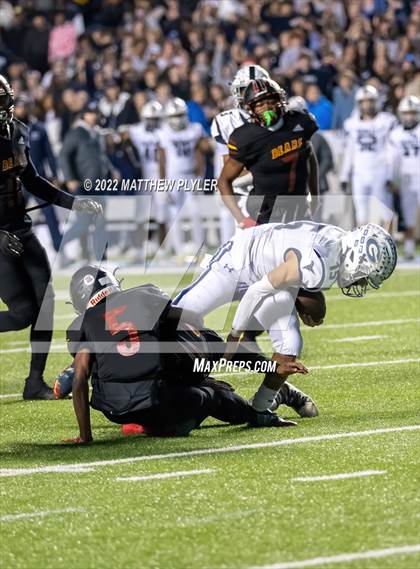 Thumbnail 2 in New Bern vs. Grimsley (NCHSAA 4A Final) (1 of 2 - the Game) photogallery.