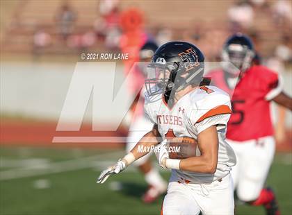 Thumbnail 2 in Norman @ Mustang photogallery.
