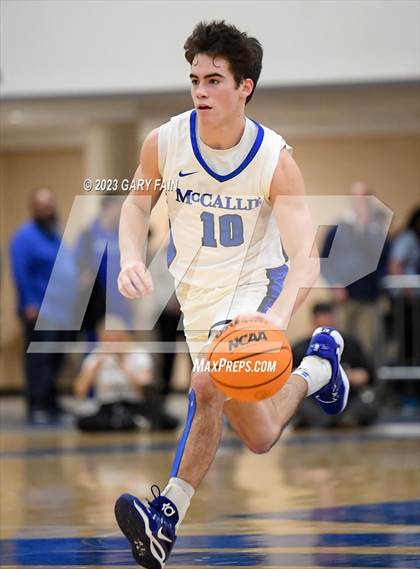 Thumbnail 1 in Baylor @ McCallie photogallery.
