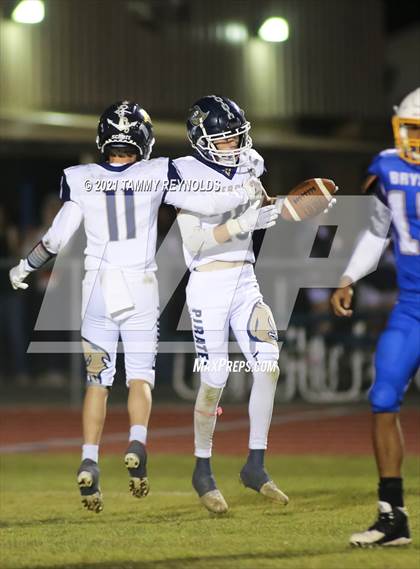 Thumbnail 3 in Perrin-Whitt vs Bryson photogallery.