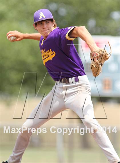 Thumbnail 3 in Arkansas City vs. Heights (KSHSAA 5A Regional Playoff) photogallery.