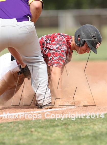 Thumbnail 2 in Arkansas City vs. Heights (KSHSAA 5A Regional Playoff) photogallery.
