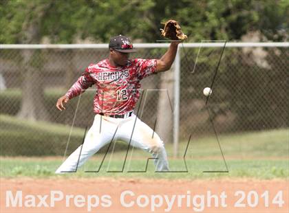 Thumbnail 2 in Arkansas City vs. Heights (KSHSAA 5A Regional Playoff) photogallery.