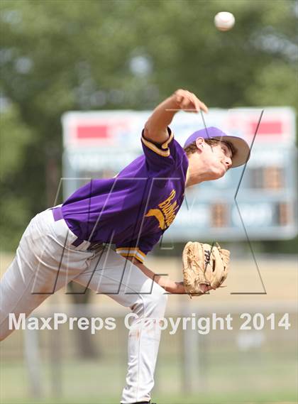Thumbnail 1 in Arkansas City vs. Heights (KSHSAA 5A Regional Playoff) photogallery.