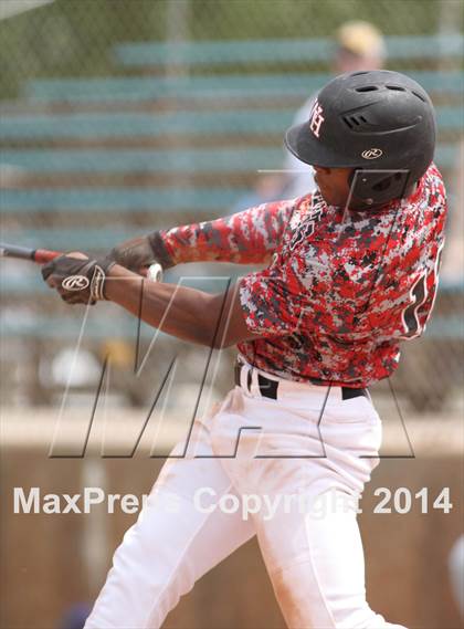 Thumbnail 1 in Arkansas City vs. Heights (KSHSAA 5A Regional Playoff) photogallery.