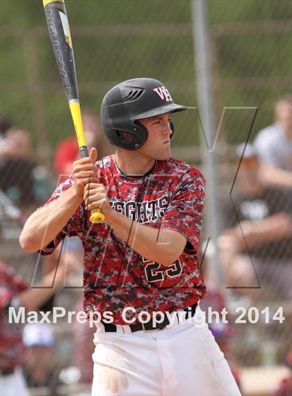 Thumbnail 3 in Arkansas City vs. Heights (KSHSAA 5A Regional Playoff) photogallery.