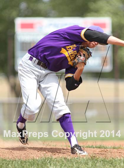 Thumbnail 3 in Arkansas City vs. Heights (KSHSAA 5A Regional Playoff) photogallery.