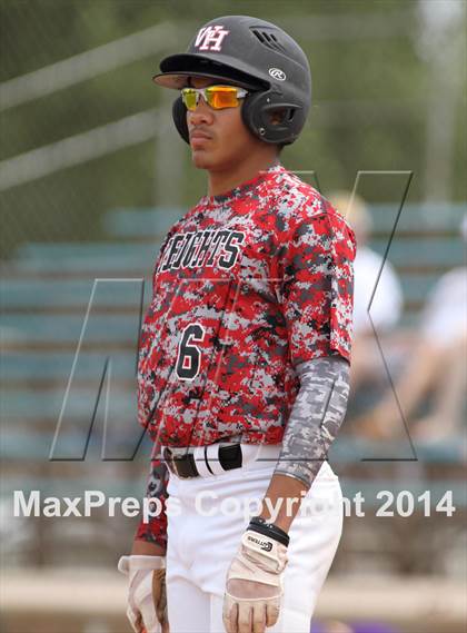 Thumbnail 1 in Arkansas City vs. Heights (KSHSAA 5A Regional Playoff) photogallery.