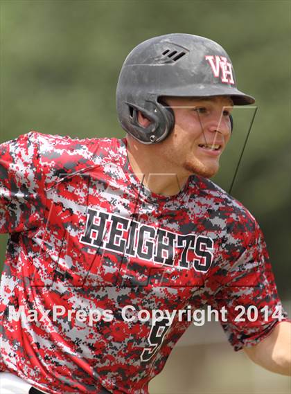 Thumbnail 1 in Arkansas City vs. Heights (KSHSAA 5A Regional Playoff) photogallery.