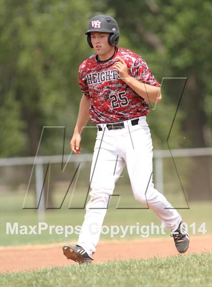 Thumbnail 3 in Arkansas City vs. Heights (KSHSAA 5A Regional Playoff) photogallery.
