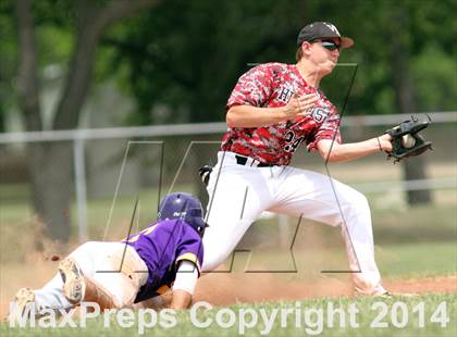 Thumbnail 3 in Arkansas City vs. Heights (KSHSAA 5A Regional Playoff) photogallery.