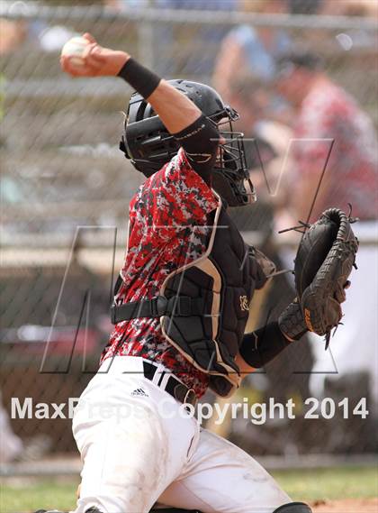 Thumbnail 1 in Arkansas City vs. Heights (KSHSAA 5A Regional Playoff) photogallery.