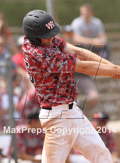 Thumbnail 2 in Arkansas City vs. Heights (KSHSAA 5A Regional Playoff) photogallery.