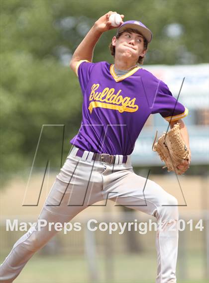 Thumbnail 3 in Arkansas City vs. Heights (KSHSAA 5A Regional Playoff) photogallery.