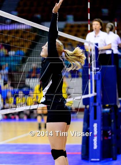 Thumbnail 2 in Swink vs. Byers (CHSAA 2A Playoff) photogallery.