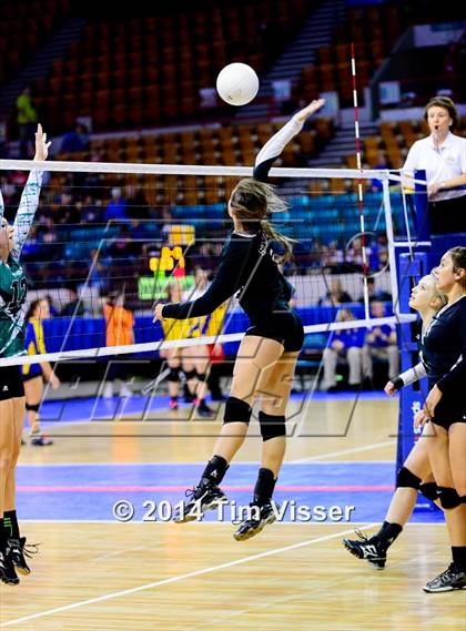 Thumbnail 2 in Swink vs. Byers (CHSAA 2A Playoff) photogallery.
