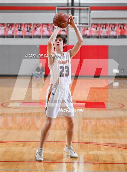 Thumbnail 3 in Clark vs Madison photogallery.