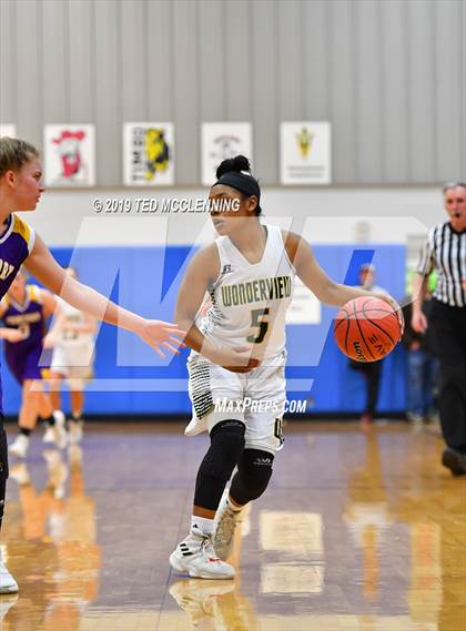 Thumbnail 2 in Wonderview vs. Concord (AAA 1A Regional Playoff) photogallery.