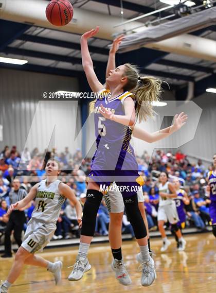 Thumbnail 3 in Wonderview vs. Concord (AAA 1A Regional Playoff) photogallery.