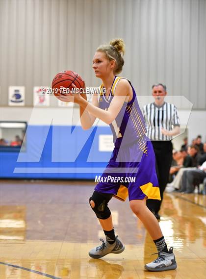 Thumbnail 2 in Wonderview vs. Concord (AAA 1A Regional Playoff) photogallery.