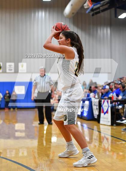 Thumbnail 2 in Wonderview vs. Concord (AAA 1A Regional Playoff) photogallery.