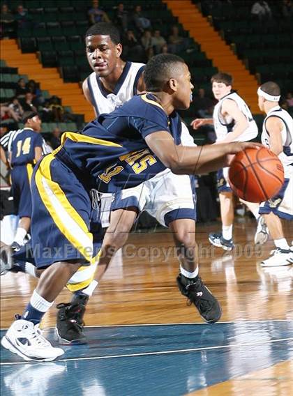 Thumbnail 3 in Newburgh Free Academy vs Niagra Falls (NYSPHSAA AA Final) photogallery.