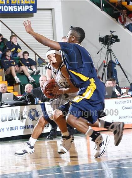 Thumbnail 1 in Newburgh Free Academy vs Niagra Falls (NYSPHSAA AA Final) photogallery.