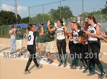 Thumbnail 2 in Eastern Randolph vs Central Davidson (NCHSAA 2A Final) photogallery.