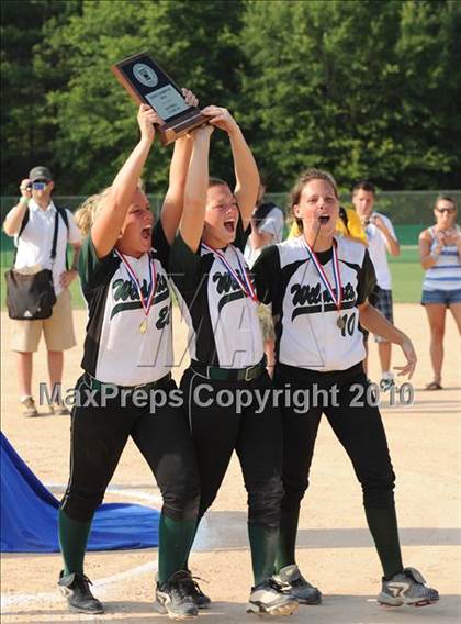 Thumbnail 2 in Eastern Randolph vs Central Davidson (NCHSAA 2A Final) photogallery.