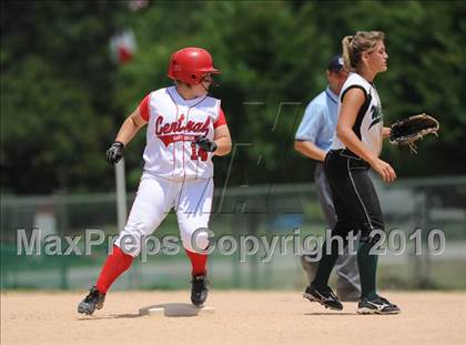 Thumbnail 1 in Eastern Randolph vs Central Davidson (NCHSAA 2A Final) photogallery.