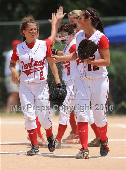 Thumbnail 3 in Eastern Randolph vs Central Davidson (NCHSAA 2A Final) photogallery.