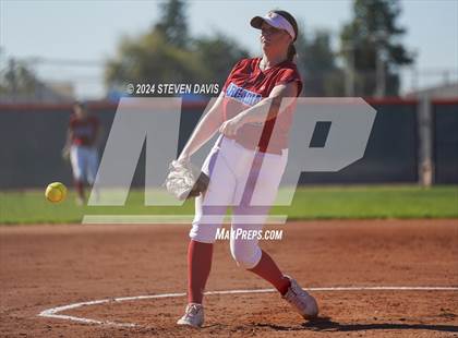 Thumbnail 3 in Arcadia vs. Williams Field photogallery.