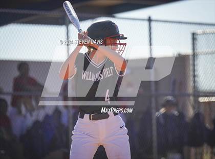 Thumbnail 3 in Arcadia vs. Williams Field photogallery.