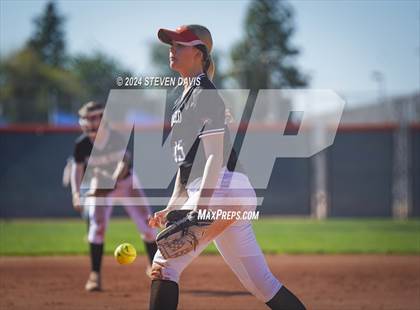 Thumbnail 2 in Arcadia vs. Williams Field photogallery.