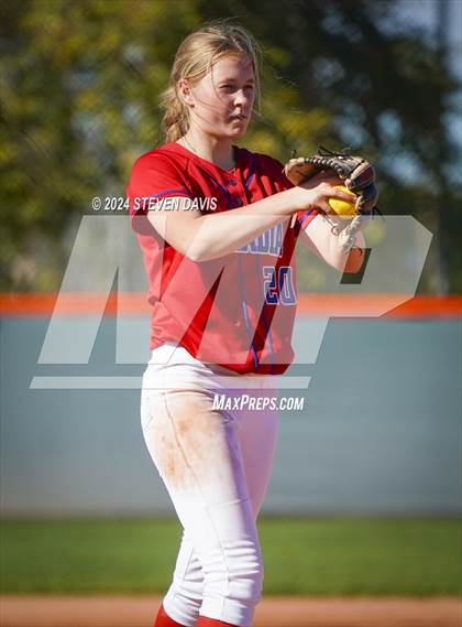 Thumbnail 1 in Arcadia vs. Williams Field photogallery.