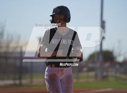 Thumbnail 1 in Arcadia vs. Williams Field photogallery.