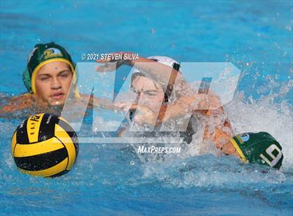 Thumbnail 2 in Helix vs. Mar Vista (CIF SDS D1 Quarterfinal) photogallery.