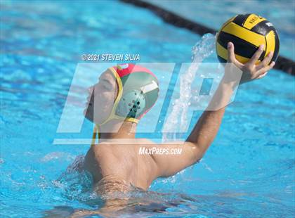 Thumbnail 3 in Helix vs. Mar Vista (CIF SDS D1 Quarterfinal) photogallery.
