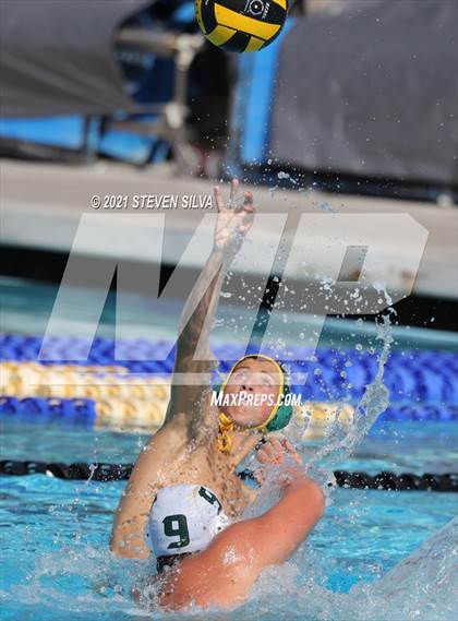 Thumbnail 1 in Helix vs. Mar Vista (CIF SDS D1 Quarterfinal) photogallery.
