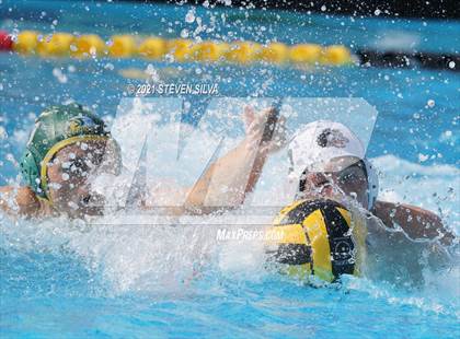 Thumbnail 1 in Helix vs. Mar Vista (CIF SDS D1 Quarterfinal) photogallery.