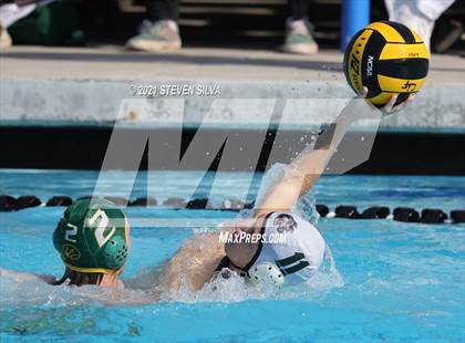 Thumbnail 2 in Helix vs. Mar Vista (CIF SDS D1 Quarterfinal) photogallery.