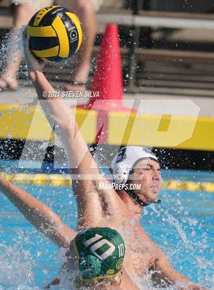 Thumbnail 1 in Helix vs. Mar Vista (CIF SDS D1 Quarterfinal) photogallery.