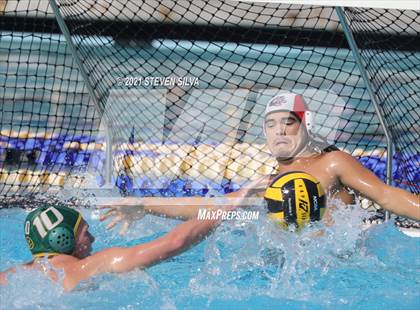 Thumbnail 2 in Helix vs. Mar Vista (CIF SDS D1 Quarterfinal) photogallery.