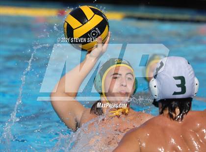 Thumbnail 1 in Helix vs. Mar Vista (CIF SDS D1 Quarterfinal) photogallery.