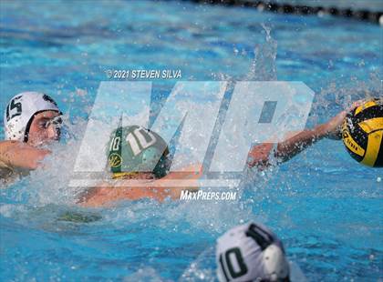 Thumbnail 1 in Helix vs. Mar Vista (CIF SDS D1 Quarterfinal) photogallery.